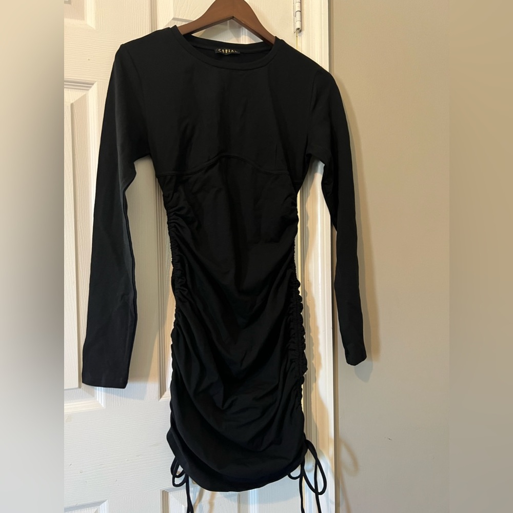OFFERS⁉️ BLACK RUCHED DRESS 🖤 - Picture 5 of 6